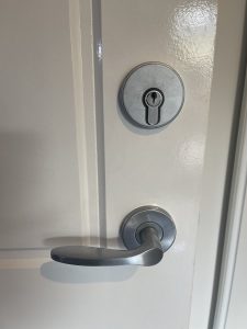 Internal doors installation and door lock set Joondalup 